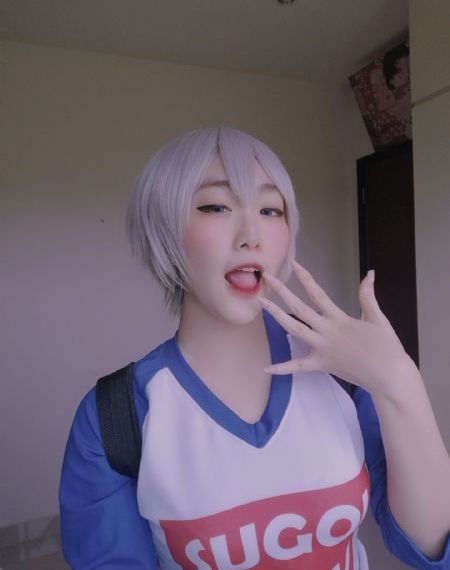 他一口吸住她粉嫩的奶头_超清天堂在线